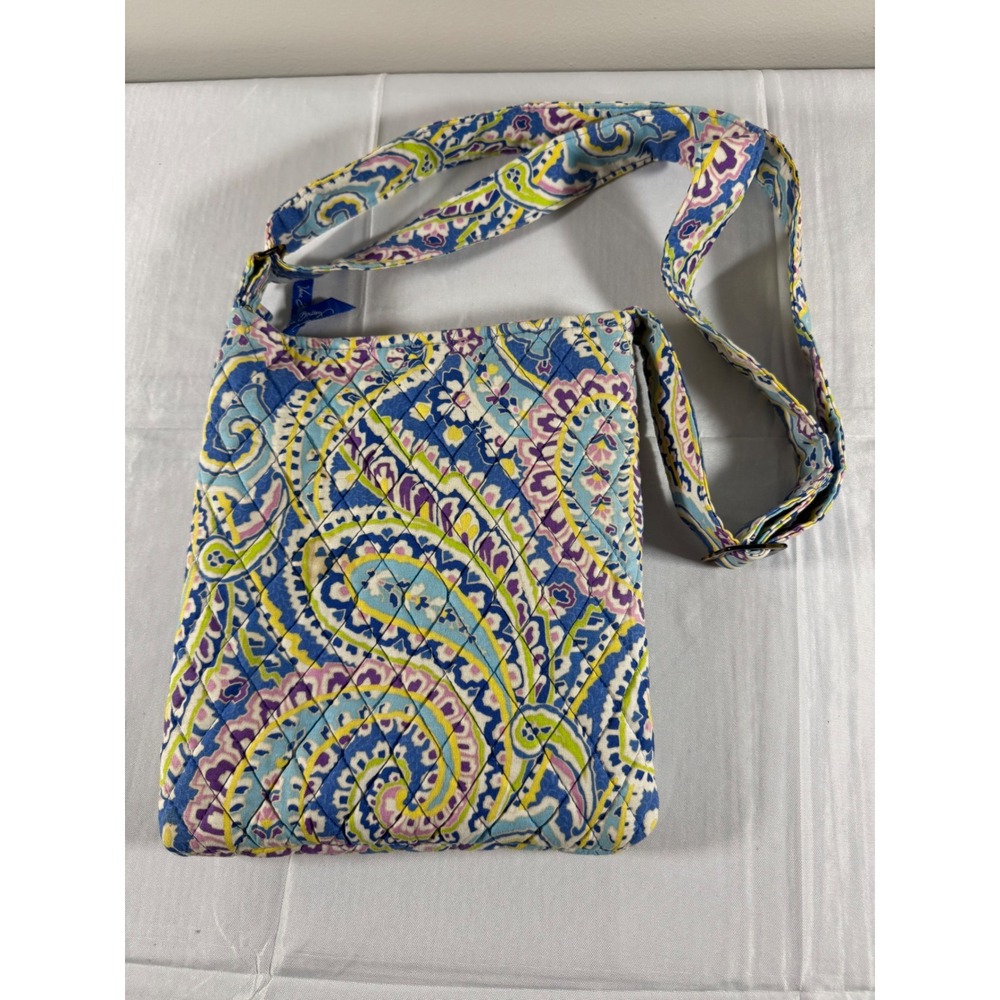 Retired Vera Bradley Hipster crossbody "Capri Blue" quilted paisley pattern - Picture 2 of 6